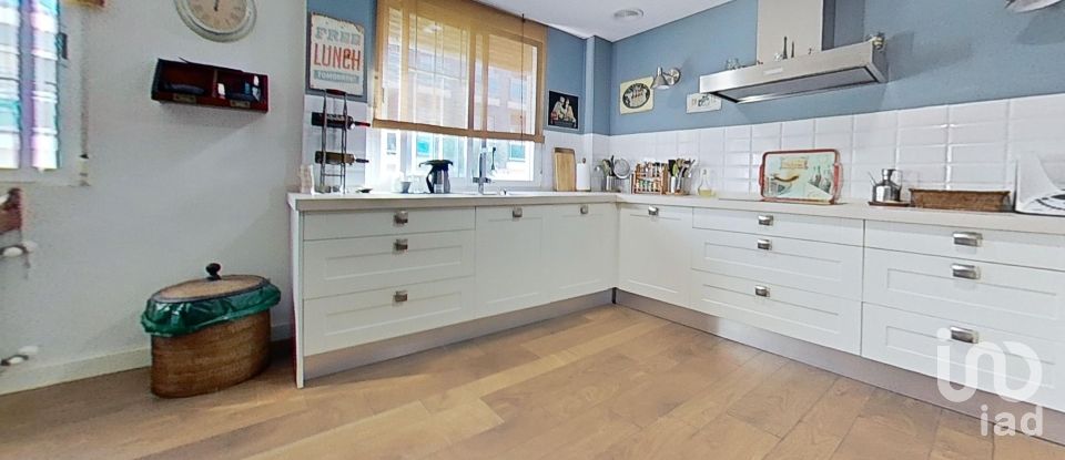 Maison 4 chambres de 200 m² à Canet d'en Berenguer (46529)