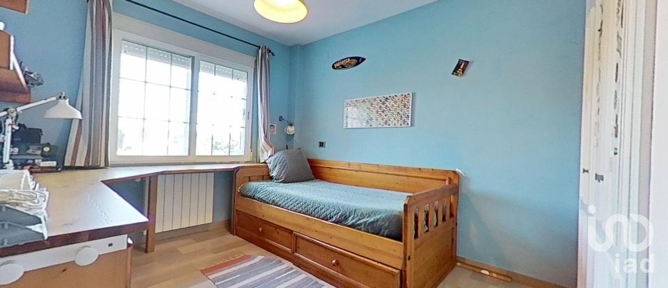 Maison 4 chambres de 200 m² à Canet d'en Berenguer (46529)