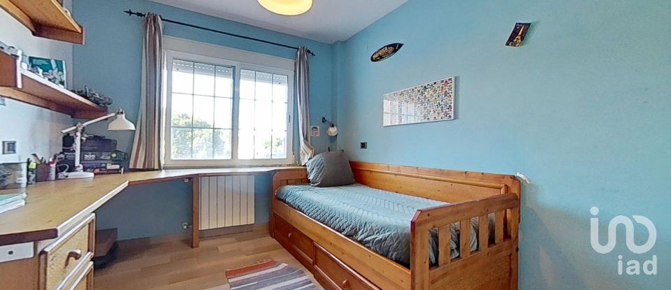 Maison 4 chambres de 200 m² à Canet d'en Berenguer (46529)