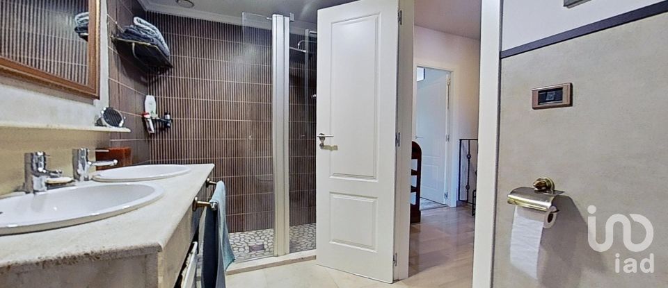 Maison 4 chambres de 200 m² à Canet d'en Berenguer (46529)