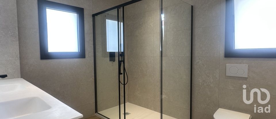 Maison 4 chambres de 198 m² à Sant Esteve Sesrovires (08635)