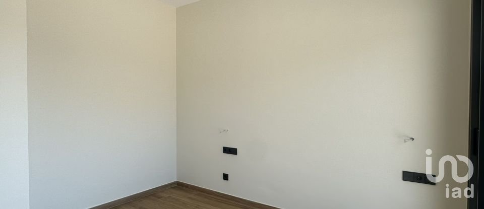 Maison 4 chambres de 198 m² à Sant Esteve Sesrovires (08635)