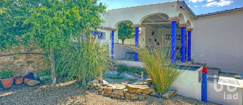 Casa de pueblo 3 habitaciones de 318 m² en Granja de Torrehermosa (06910)