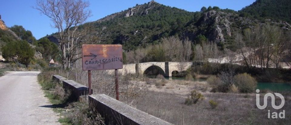 Country home 5 bedrooms of 364 m² in Sacedón (19120)