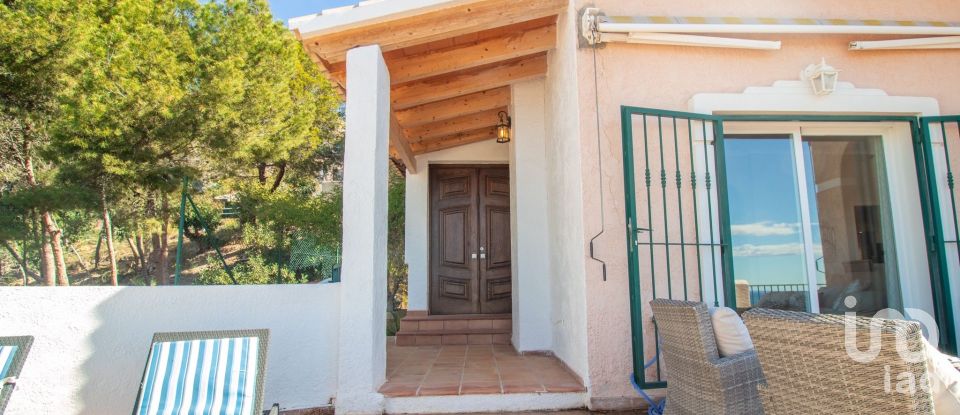 Lodge 4 bedrooms of 146 m² in Altea (03590)