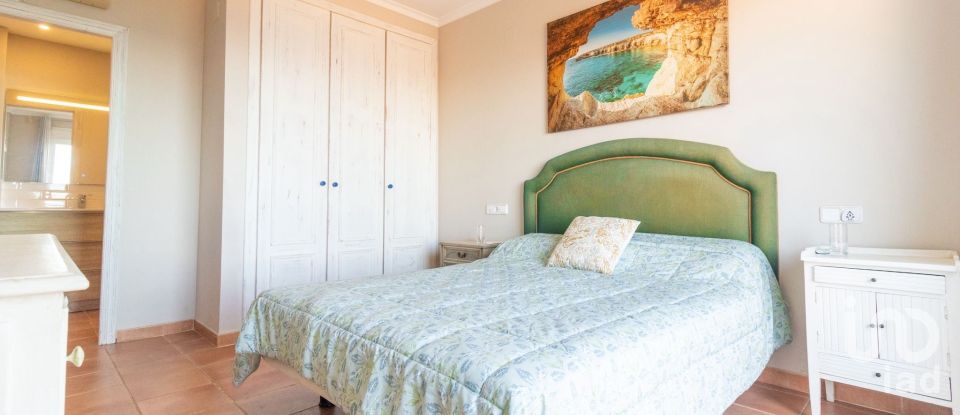 Lodge 4 bedrooms of 146 m² in Altea (03590)