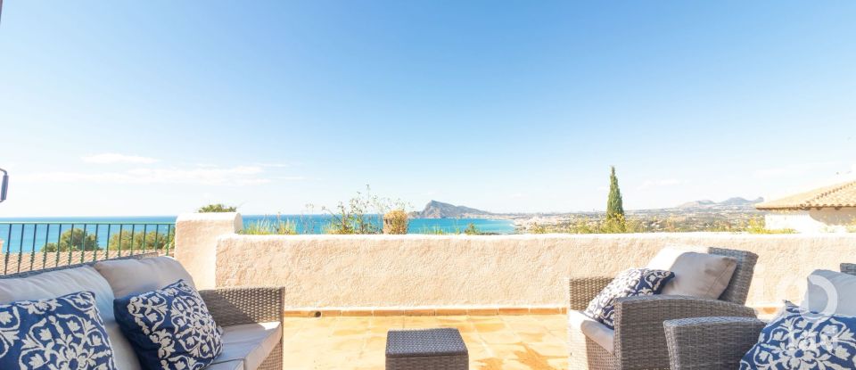 Lodge 4 bedrooms of 146 m² in Altea (03590)