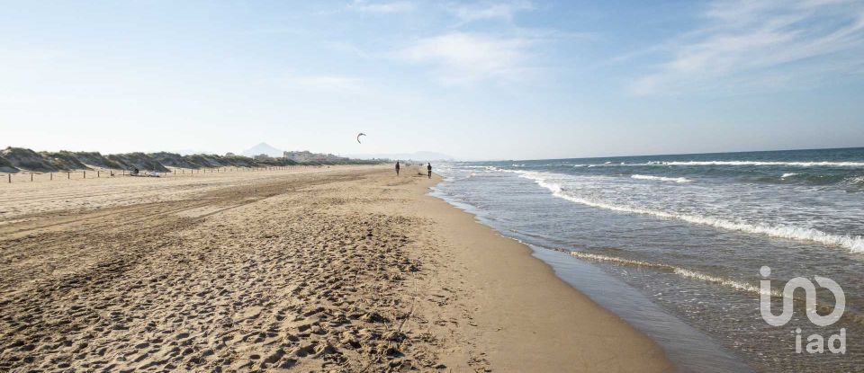 Piso 4 habitaciones de 120 m² en Oliva (46780)