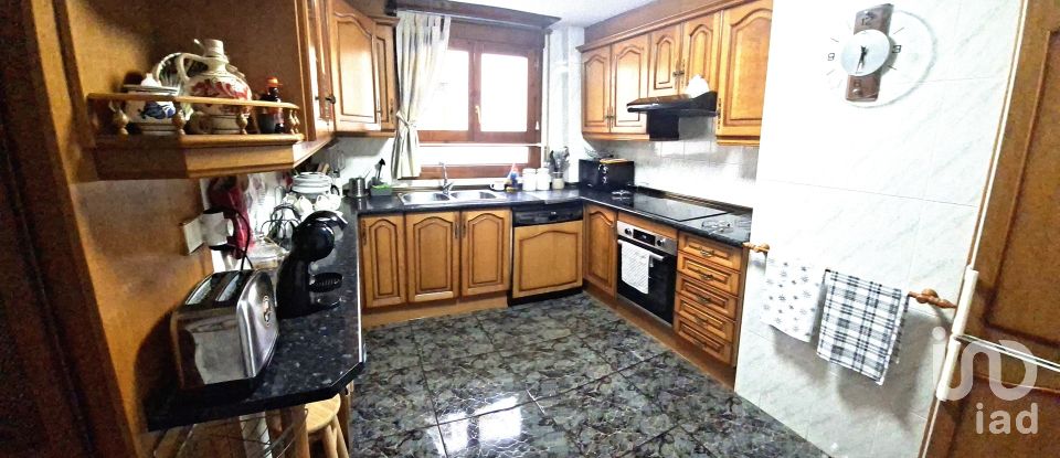 Duplex 4 chambres de 157 m² à Barbastro (22300)