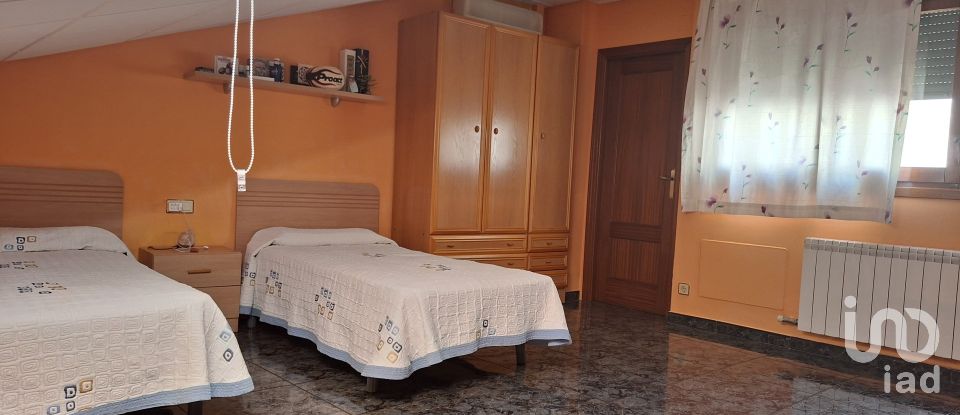 Duplex 4 chambres de 157 m² à Barbastro (22300)