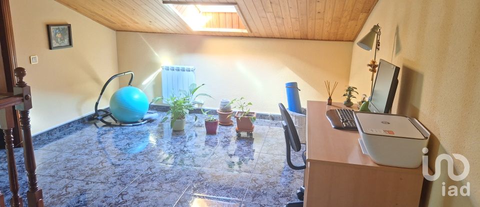 Duplex 4 chambres de 157 m² à Barbastro (22300)