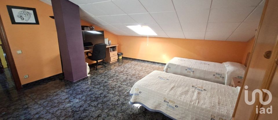 Duplex 4 chambres de 157 m² à Barbastro (22300)