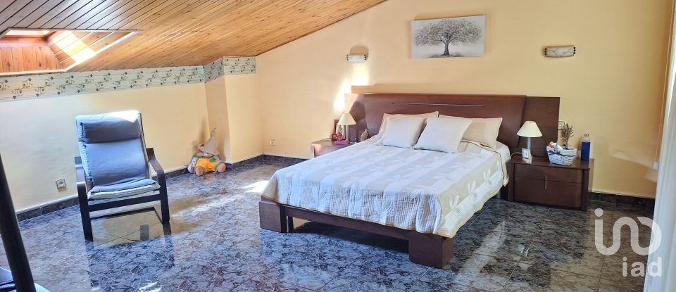 Duplex 4 chambres de 157 m² à Barbastro (22300)