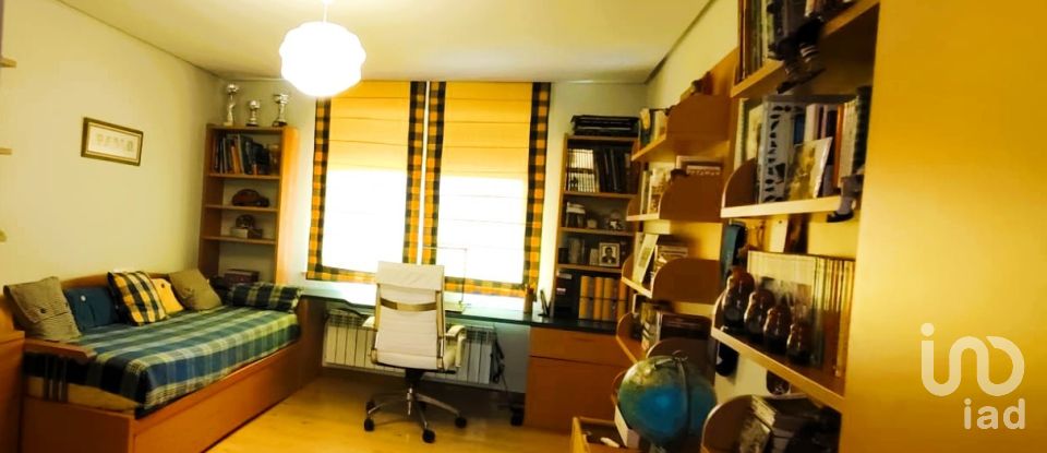 Cottage 3 bedrooms of 330 m² in Jimenez de Jamuz (24767)