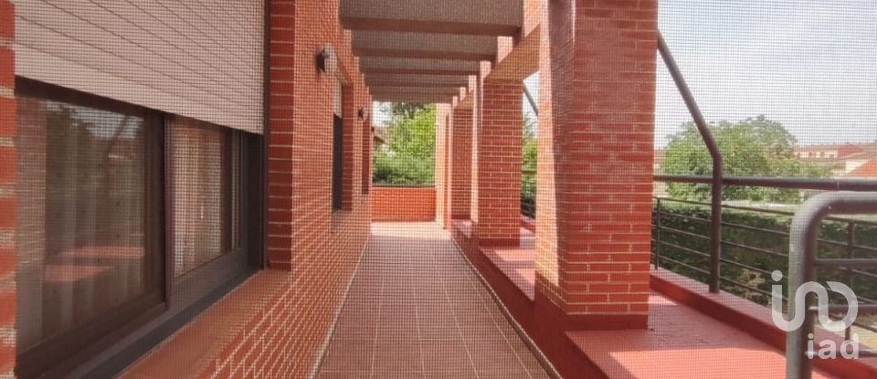 Cottage 3 bedrooms of 330 m² in Jimenez de Jamuz (24767)