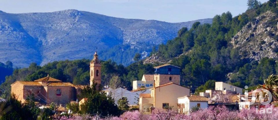 Casa de pueblo 2 habitaciones de 130 m² en Alcalalí (03728)