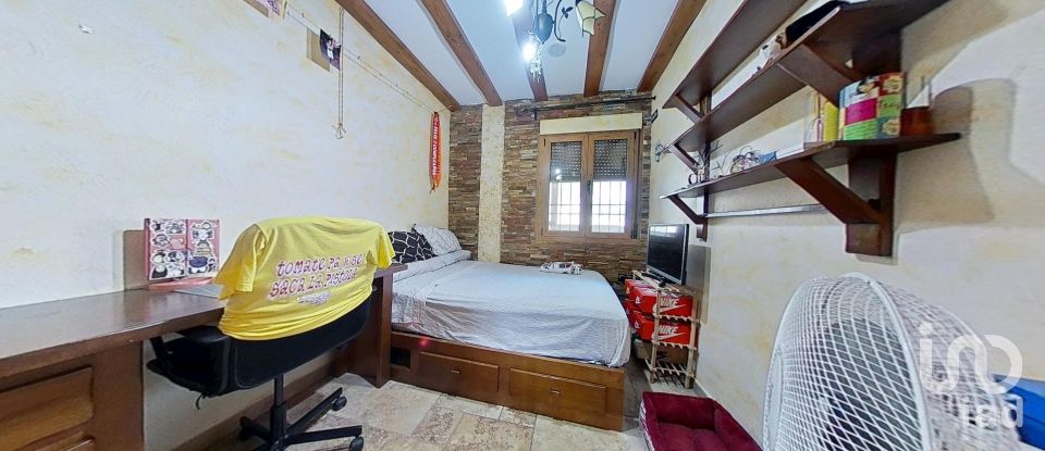 Casa 8 habitacions de 742 m² a Redován (03370)