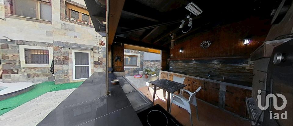 Casa 8 habitacions de 742 m² a Redován (03370)