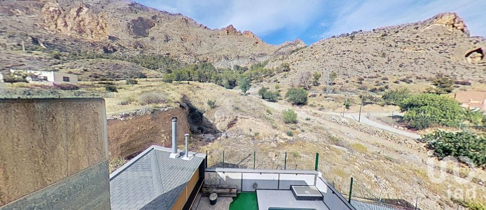 Casa 8 habitacions de 742 m² a Redován (03370)