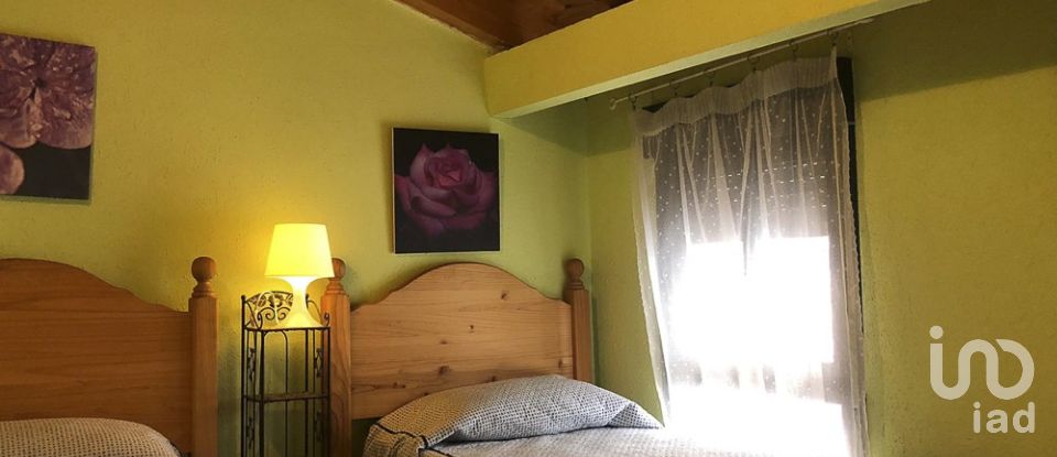 Casa 3 habitaciones de 213 m² en Aldeanueva de la Vera (10440)