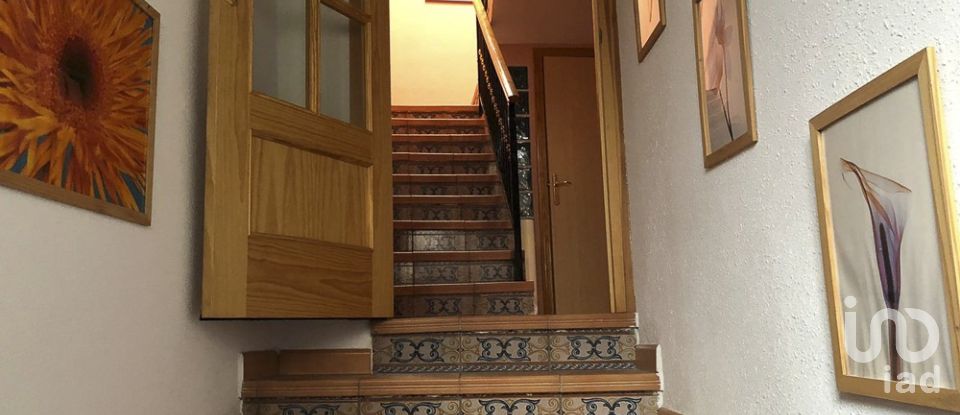 Casa 3 habitaciones de 213 m² en Aldeanueva de la Vera (10440)