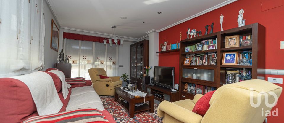 Chalet 5 habitaciones de 550 m² en Villarrodrigo de Las Regueras (24197)