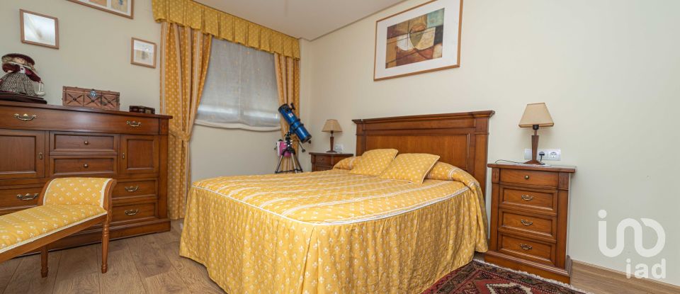 Chalet 5 habitaciones de 550 m² en Villarrodrigo de Las Regueras (24197)