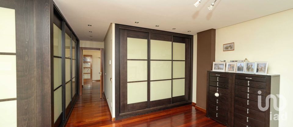 Chalet 5 habitaciones de 550 m² en Villarrodrigo de Las Regueras (24197)