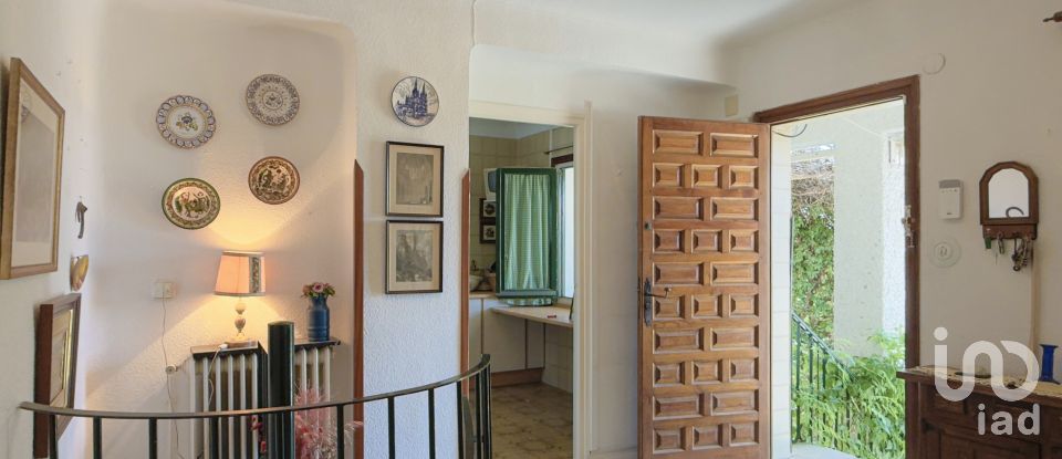 House 4 bedrooms of 239 m² in Mejorada del Campo (28840)