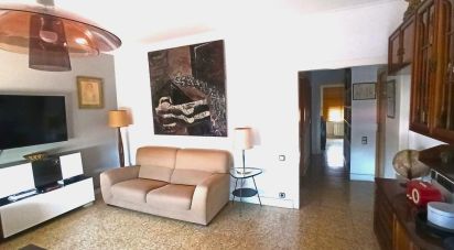 Apartment 3 bedrooms of 93 m² in Barcelona (08027)