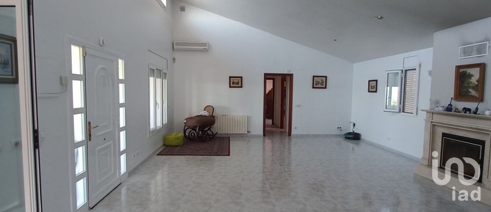 Casa rústica 3 habitacions de 163 m² a Ginestar (43748)