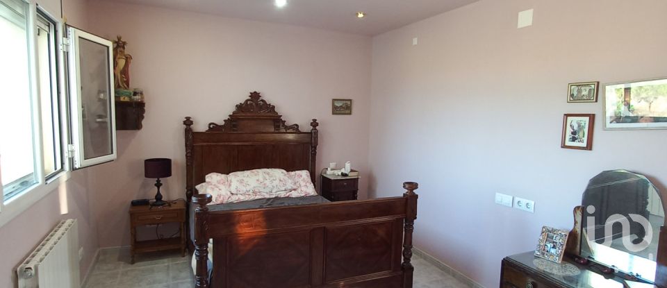 Casa rústica 3 habitacions de 163 m² a Ginestar (43748)