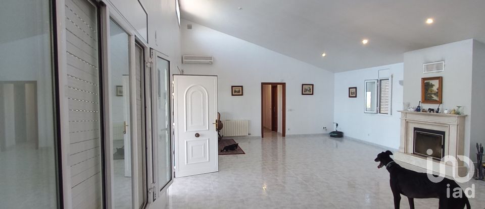 Casa rústica 3 habitacions de 163 m² a Ginestar (43748)