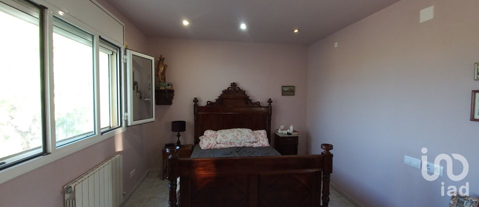 Casa rústica 3 habitacions de 163 m² a Ginestar (43748)