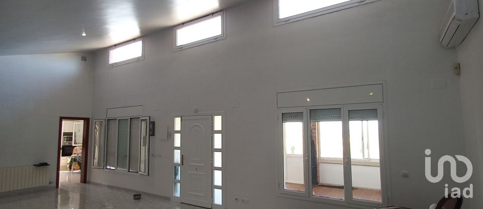 Casa rústica 3 habitacions de 163 m² a Ginestar (43748)