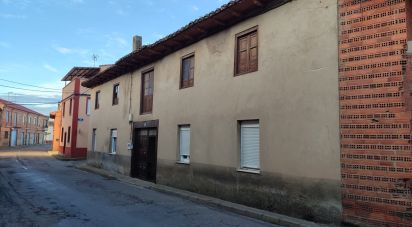 House 6 bedrooms of 594 m² in Quintanilla de Sollamas (24271)