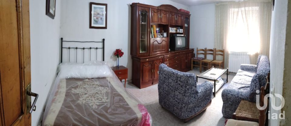 House 6 bedrooms of 594 m² in Quintanilla de Sollamas (24271)