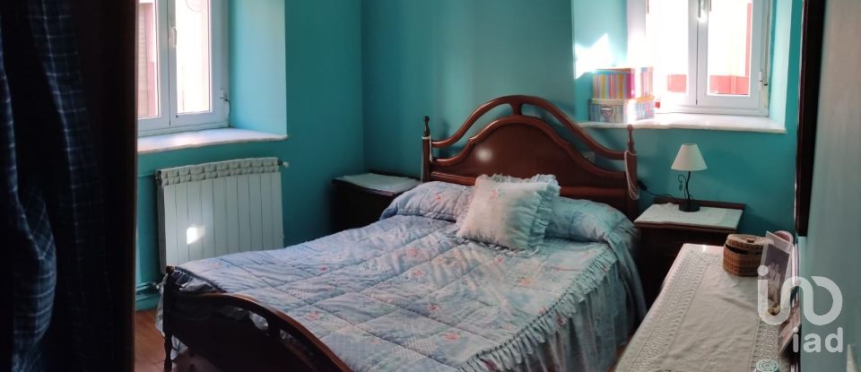 House 6 bedrooms of 594 m² in Quintanilla de Sollamas (24271)