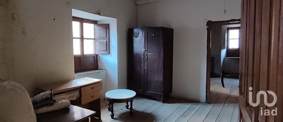 House 6 bedrooms of 594 m² in Quintanilla de Sollamas (24271)