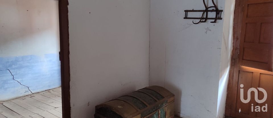 House 6 bedrooms of 594 m² in Quintanilla de Sollamas (24271)