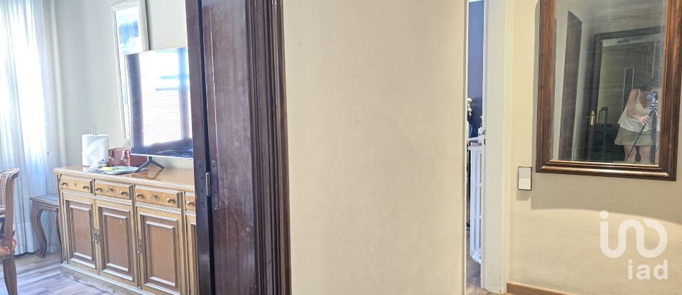 Piso 3 habitaciones de 140 m² en Sabadell (08201)