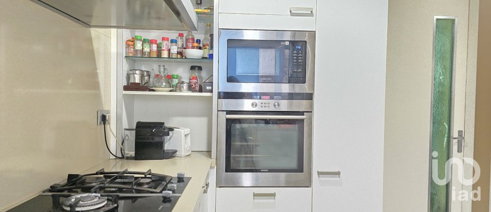 Piso 3 habitaciones de 140 m² en Sabadell (08201)