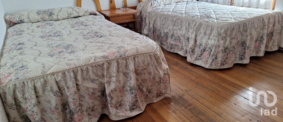 Casa 10 habitaciones de 298 m² en La Bañeza (24750)