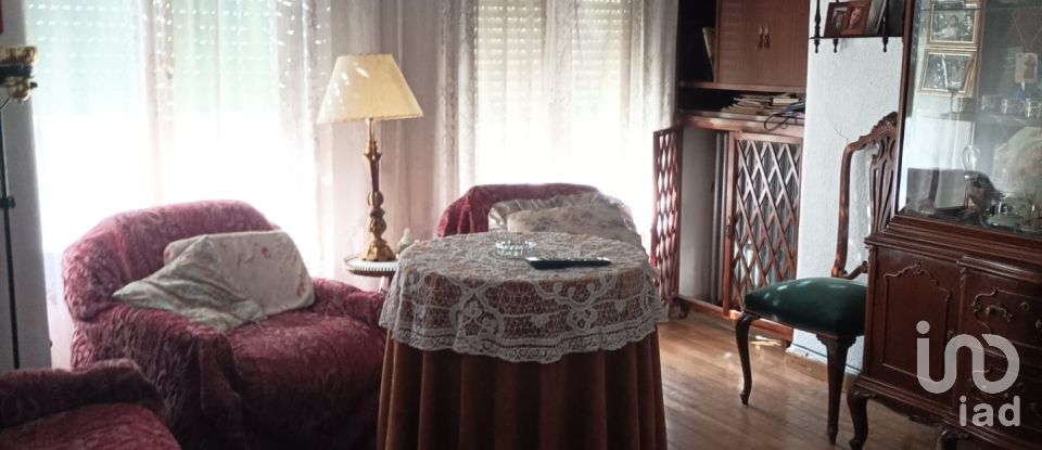 Casa 10 habitaciones de 298 m² en La Bañeza (24750)