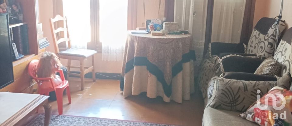 Casa 10 habitaciones de 298 m² en La Bañeza (24750)