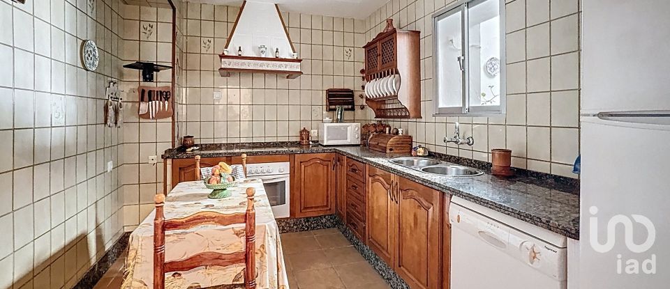 Casa 7 habitacions de 350 m² a Tahivilla (11392)