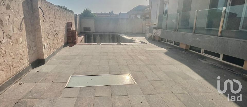 Vivienda unifamiliar  9 habitaciones de 614 m² en La Cala del Moral (29720)