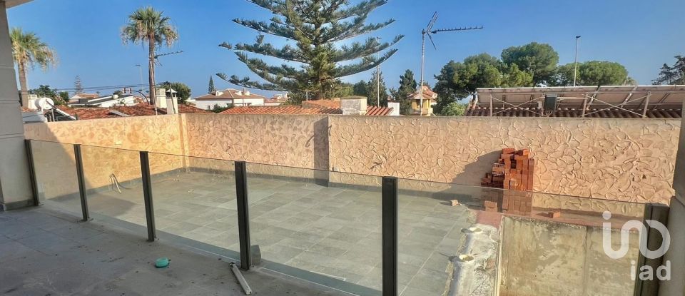 Vivienda unifamiliar  9 habitaciones de 614 m² en La Cala del Moral (29720)