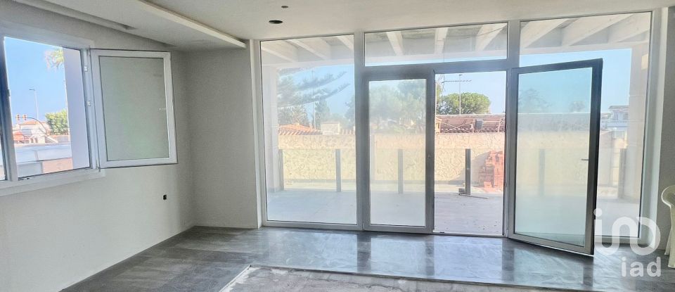 Vivienda unifamiliar  9 habitaciones de 614 m² en La Cala del Moral (29720)