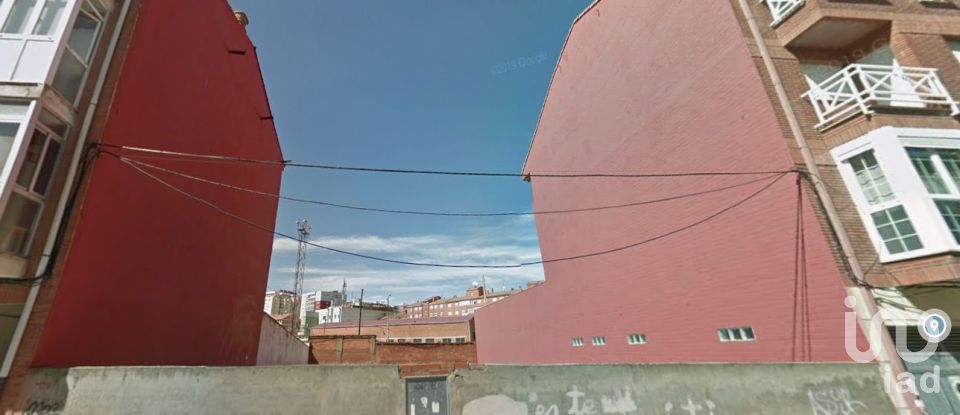 Terrain de 404 m² à Armunia (24009)